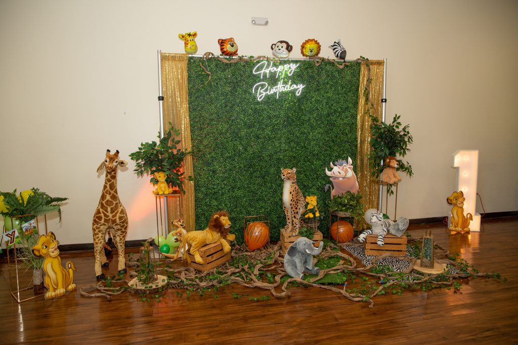 Gallery 611 Jungle Themed party photo backdrop